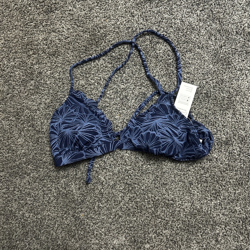 Cupshe Navy Floral Bikini Top